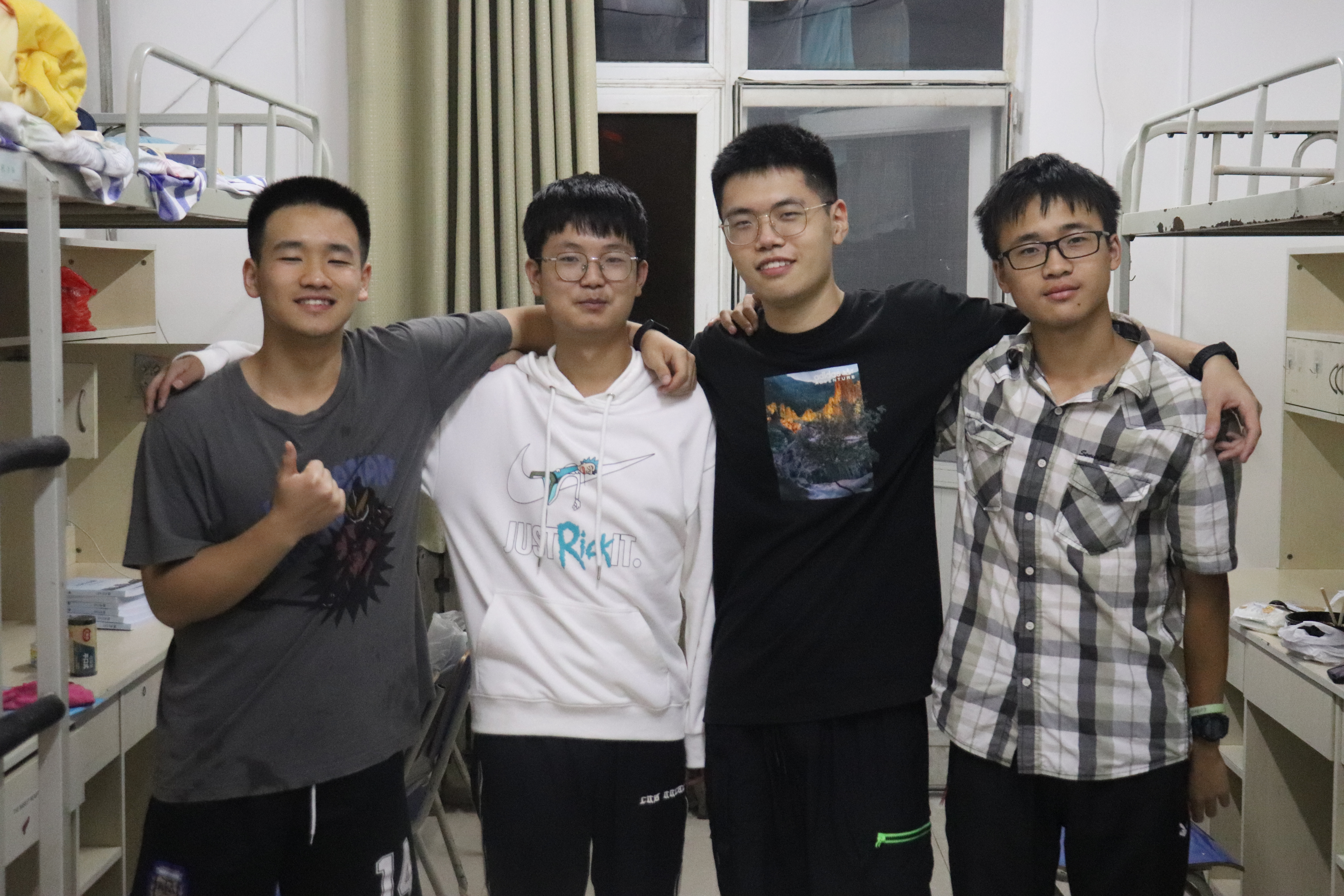 7a56ce0d43b447a68a9c14d44fb83975.jpg 7a56ce0d43b447a68a9c14d44fb83975.jpg